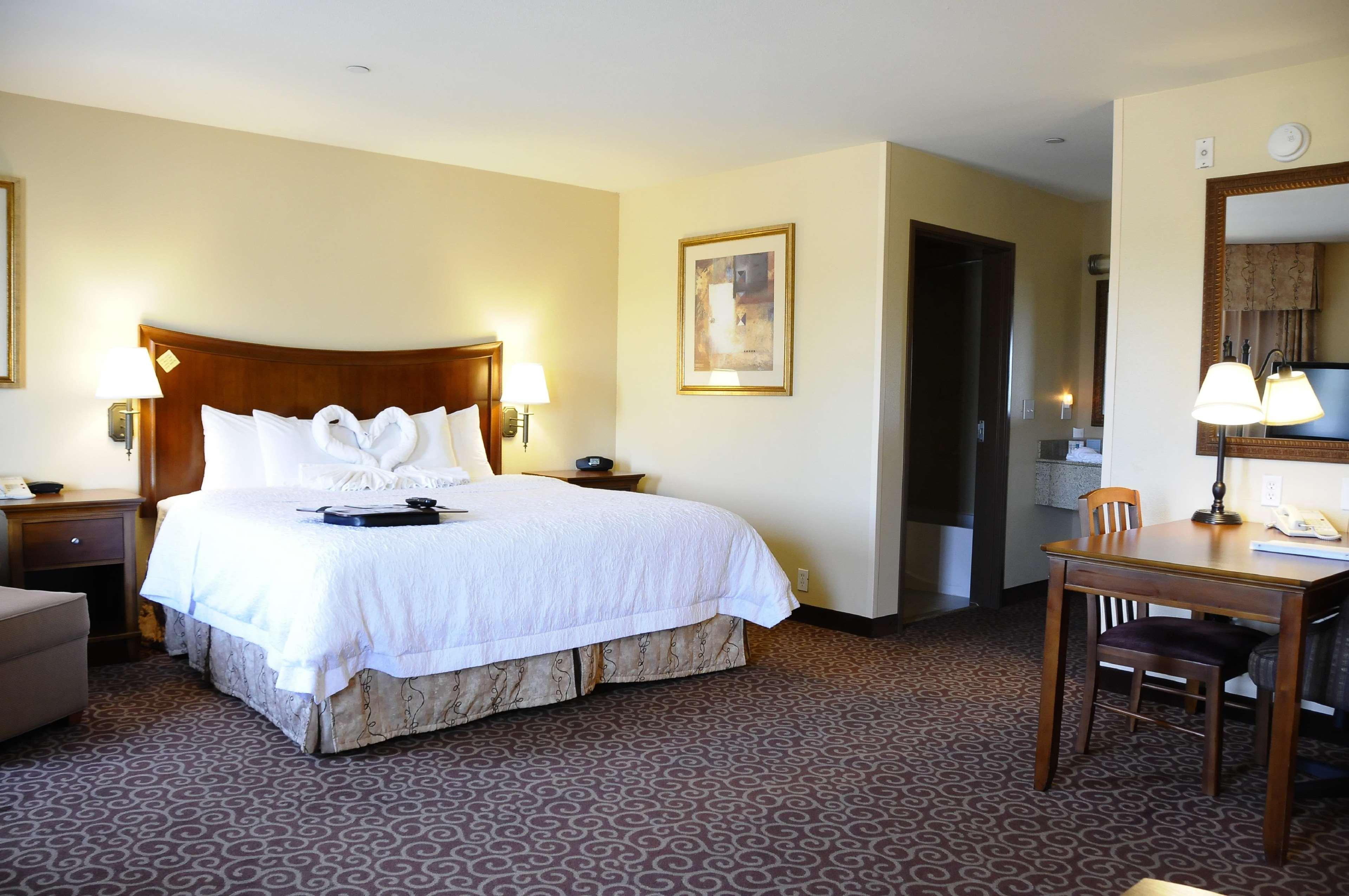 Hampton Inn & Suites Red Bluff Bagian luar foto