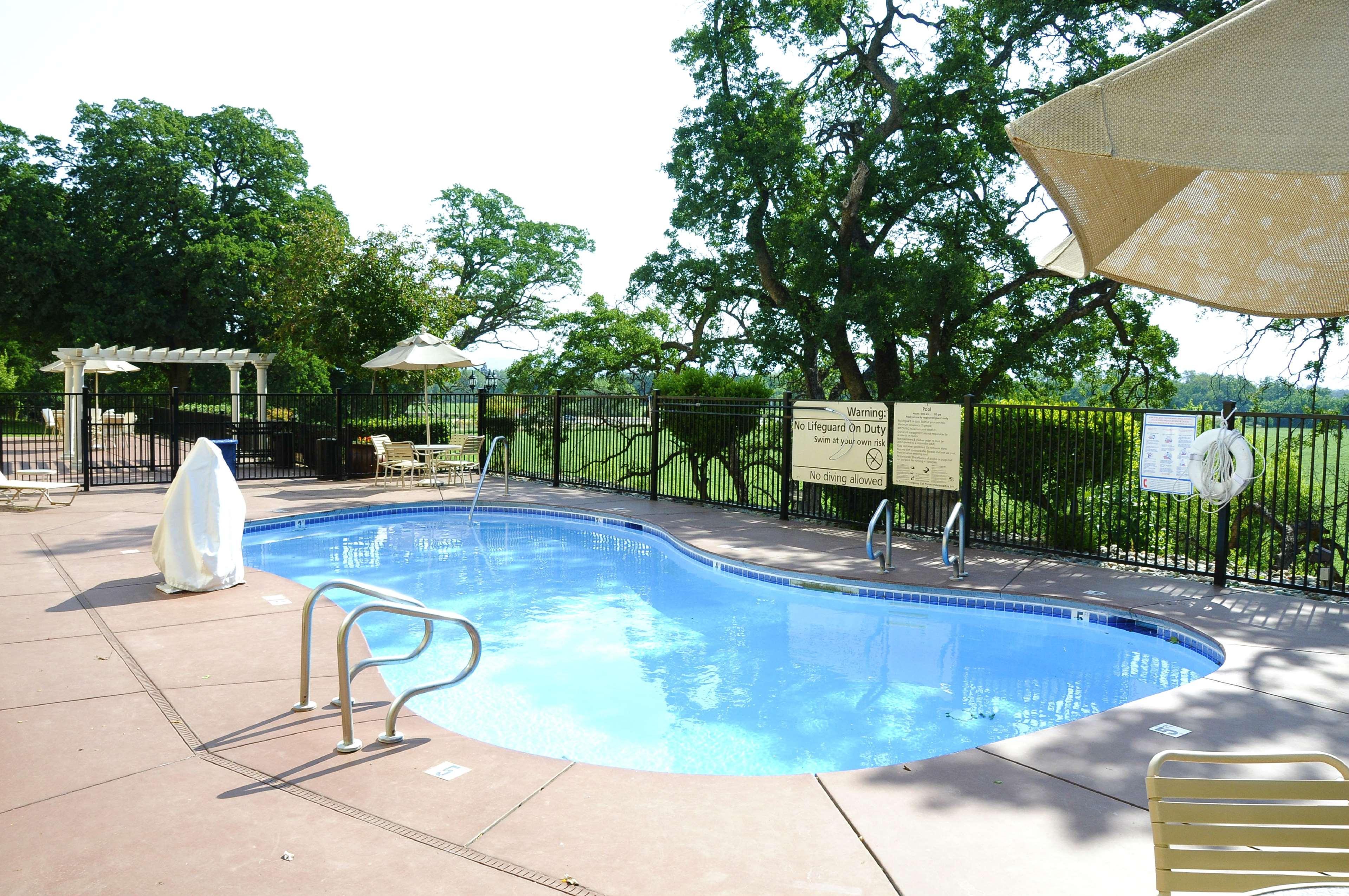 Hampton Inn & Suites Red Bluff Bagian luar foto