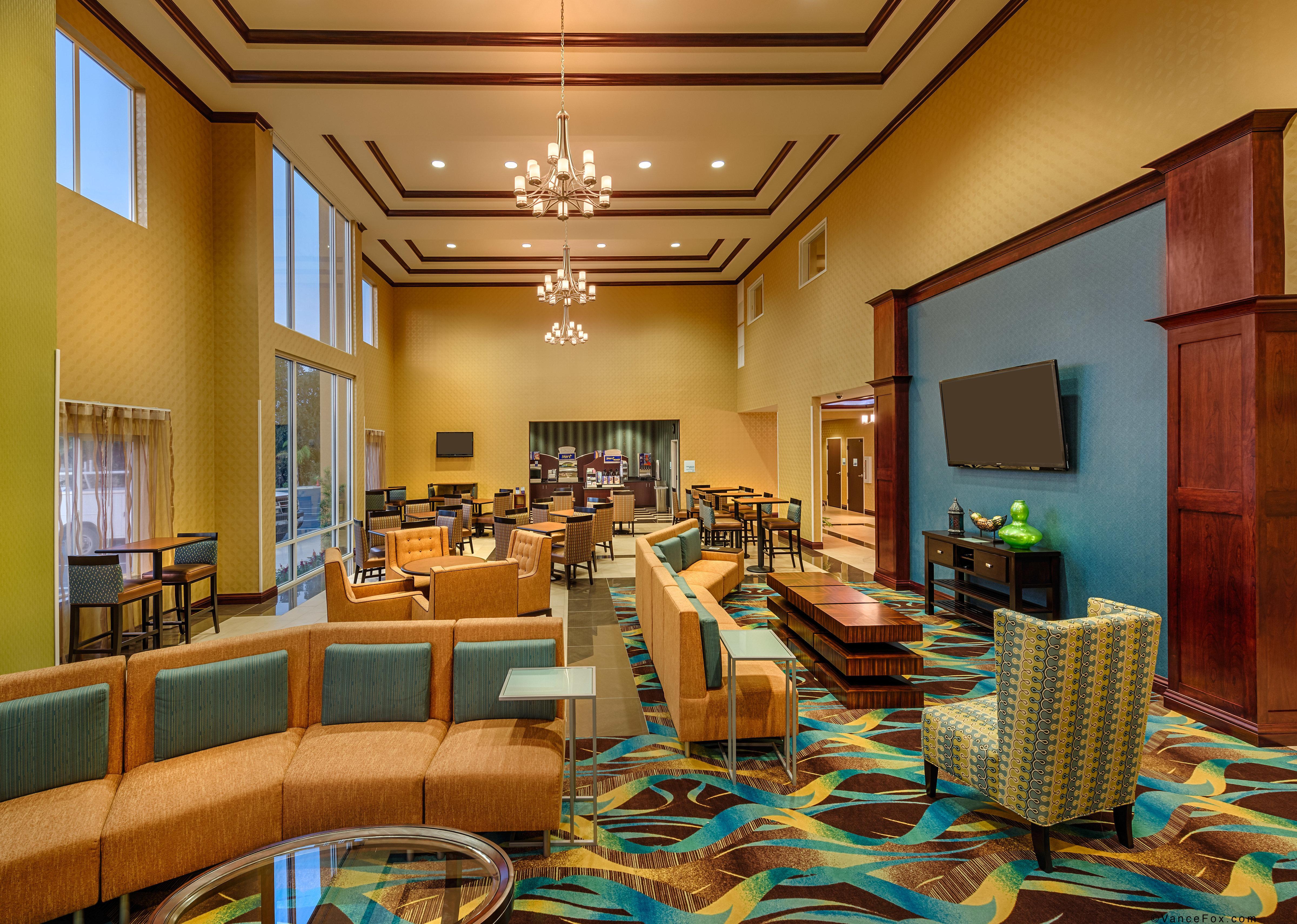 Hampton Inn & Suites Red Bluff Bagian luar foto