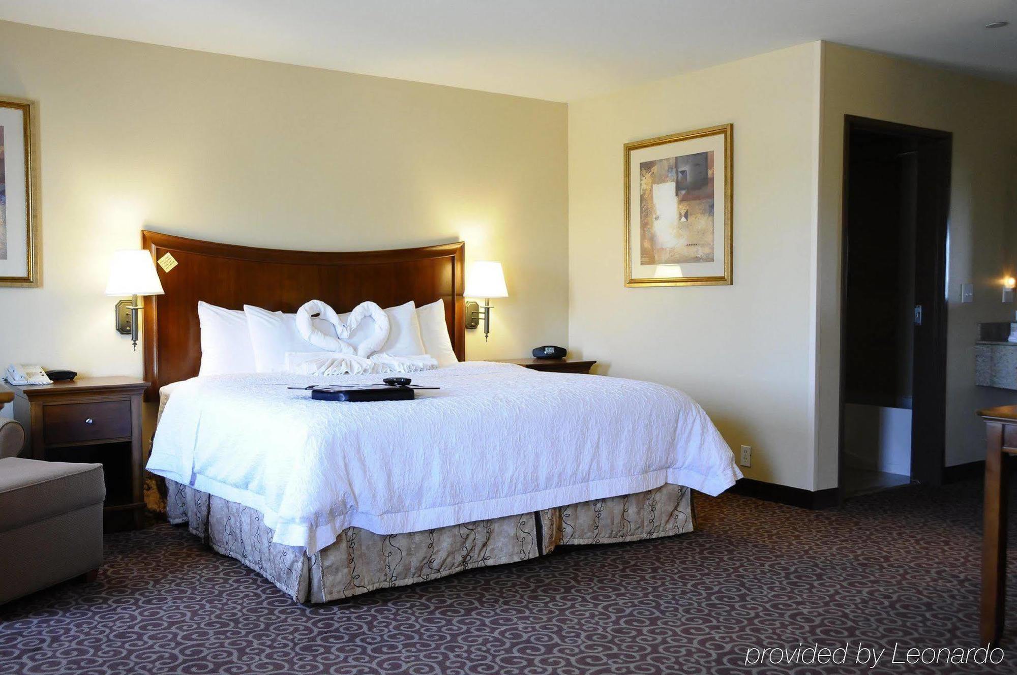 Hampton Inn & Suites Red Bluff Bagian luar foto