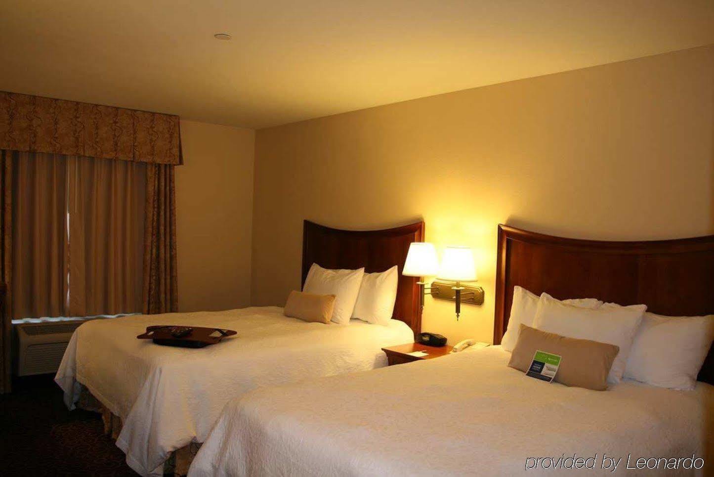 Hampton Inn & Suites Red Bluff Ruang foto