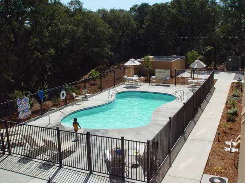 Hampton Inn & Suites Red Bluff Bagian luar foto